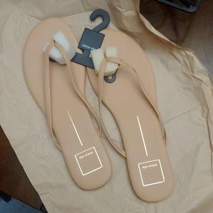 Dolce Vita flip flops